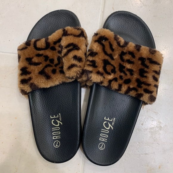 womens cheetah slides